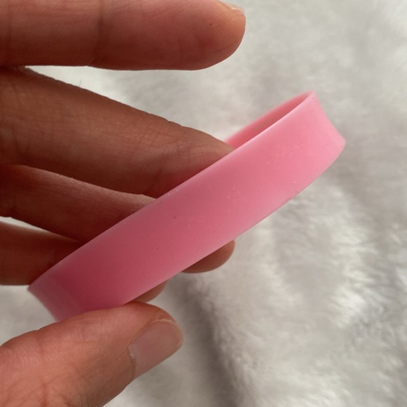 Pink and white United States Air Force silicone bracelet - Picture 9 of 17